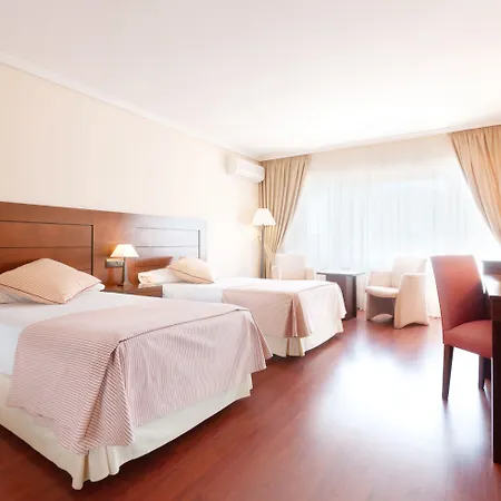 Náyade 3* Los Ángeles de San Rafael