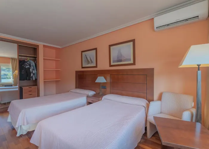 Nayade 3* Los Ángeles de San Rafael