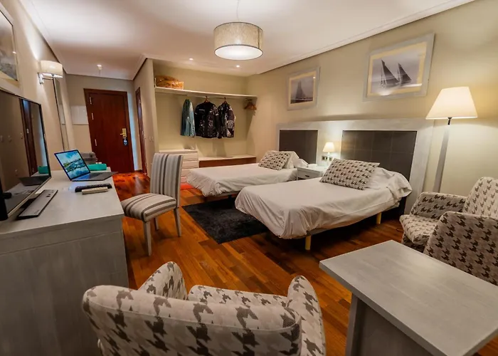 Náyade 3* Los Ángeles de San Rafael