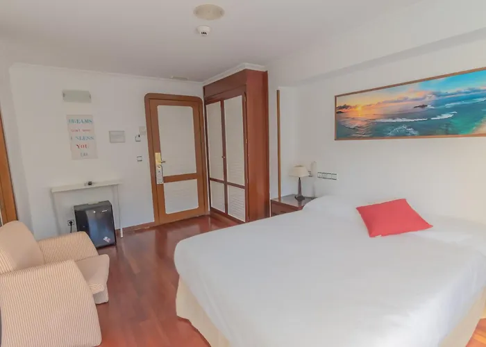 Nayade 3* Los Ángeles de San Rafael