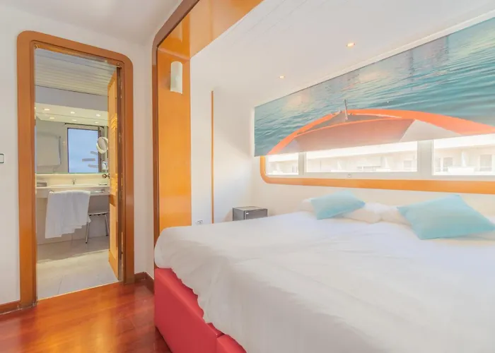 Náyade 3* Los Ángeles de San Rafael