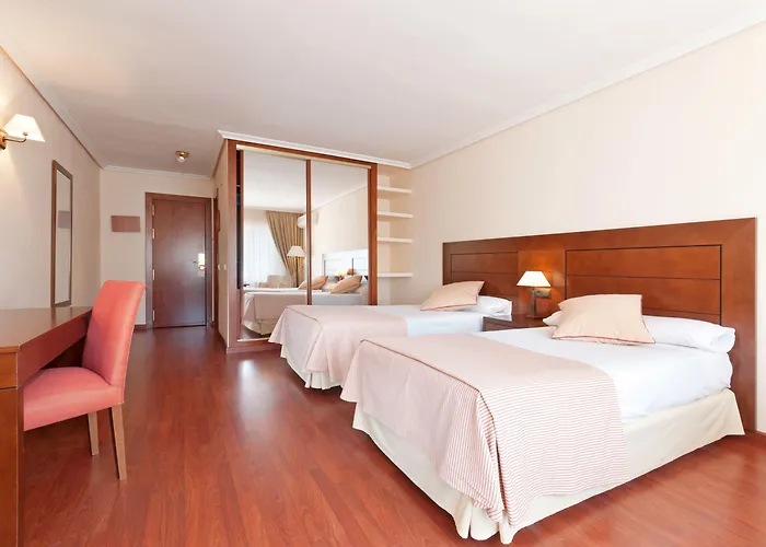 Náyade 3* Los Ángeles de San Rafael